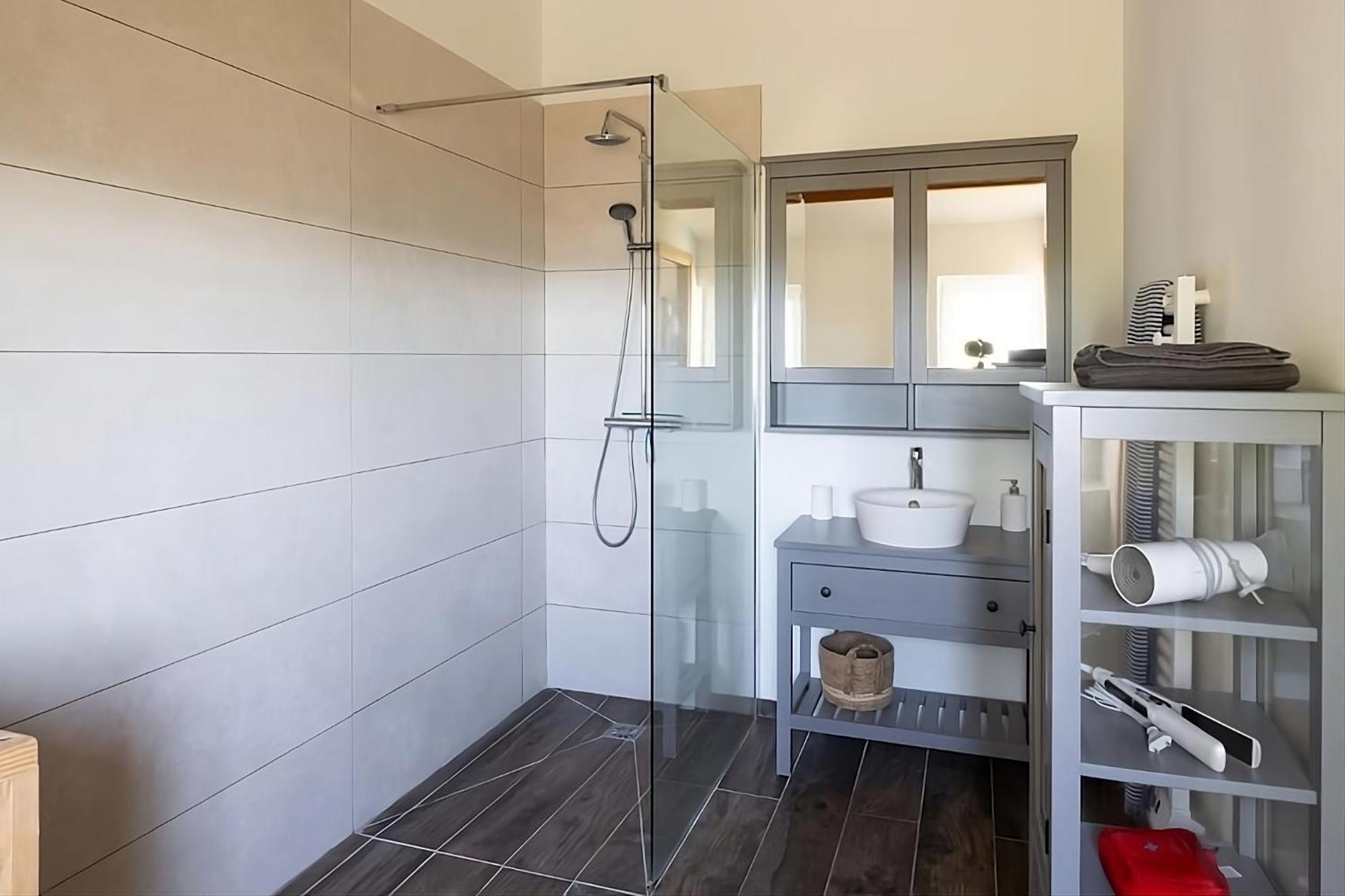 Mas Provencal De 120M2 En Camargue, Avec Piscine Et Parking Inclus, Ideal Pour Des Vacances آرْلْ المظهر الخارجي الصورة