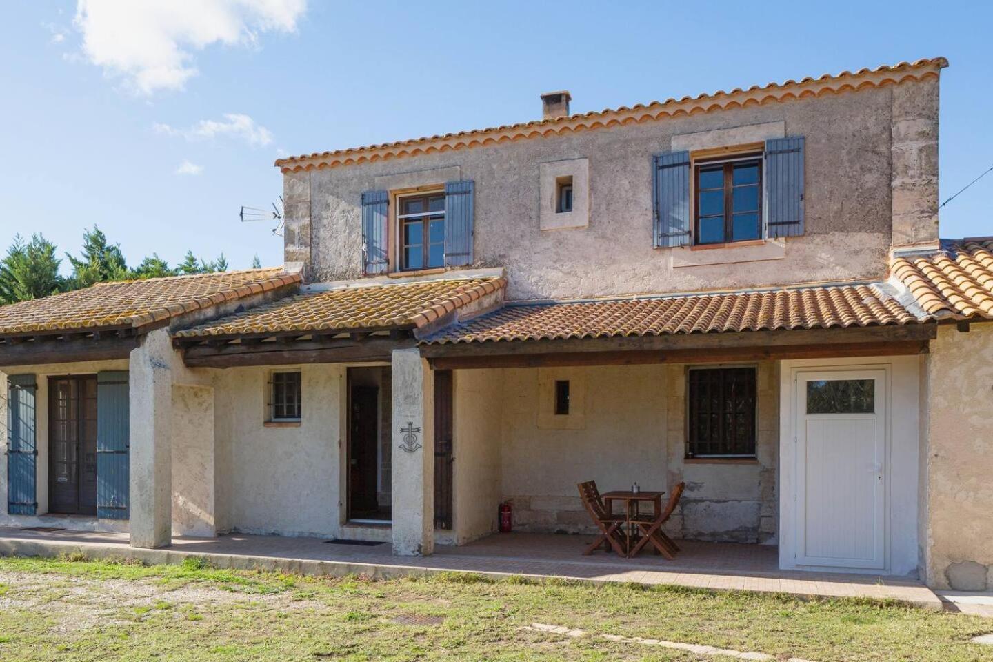 Mas Provencal De 120M2 En Camargue, Avec Piscine Et Parking Inclus, Ideal Pour Des Vacances آرْلْ المظهر الخارجي الصورة